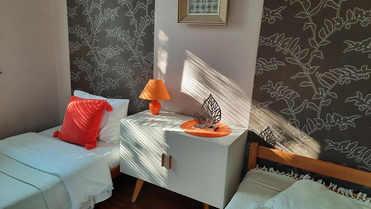 Apartmani Rale Rooms Lukavica Extérieur photo