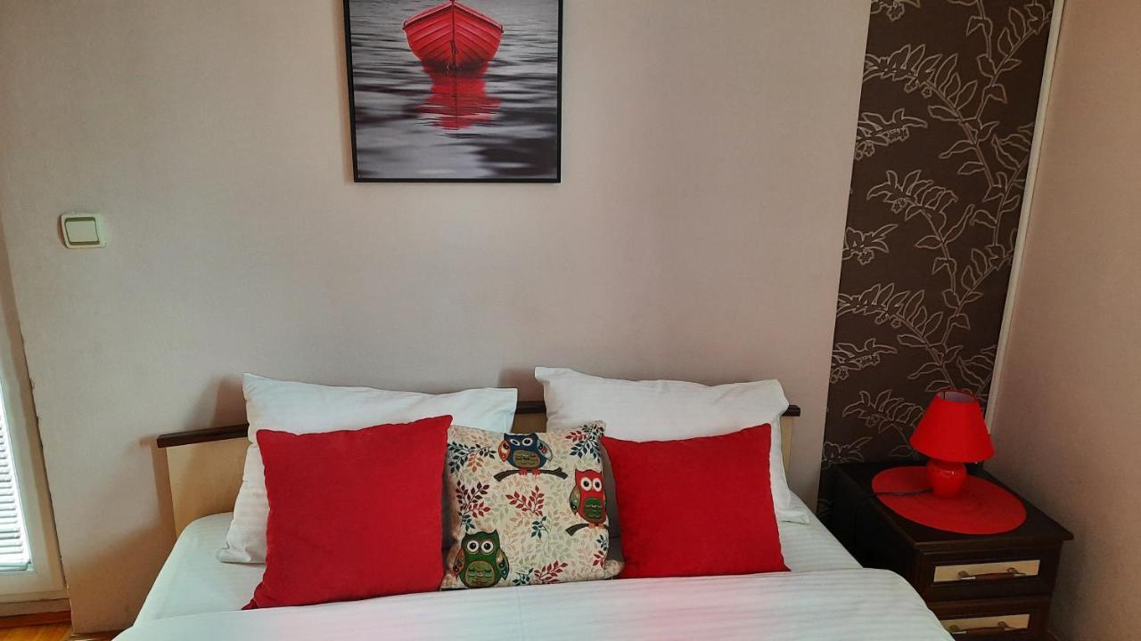 Apartmani Rale Rooms Lukavica Extérieur photo
