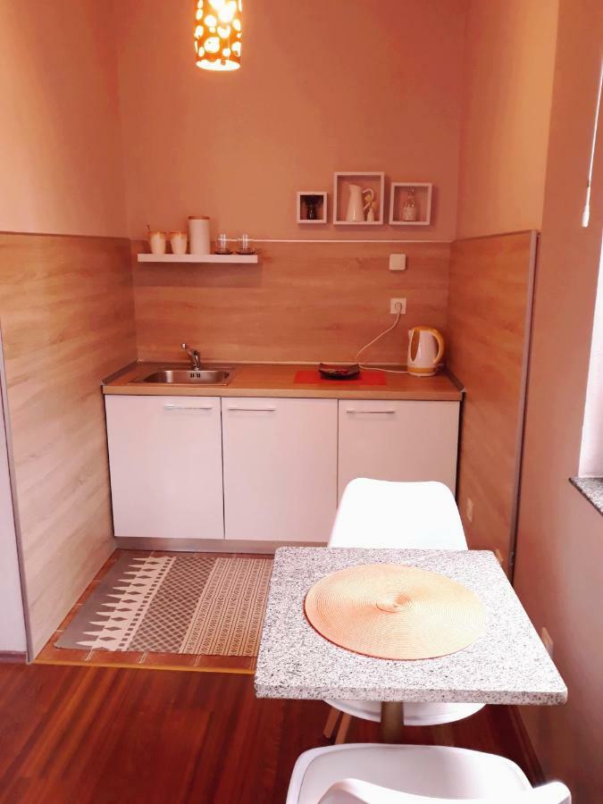 Apartmani Rale Rooms Lukavica Extérieur photo