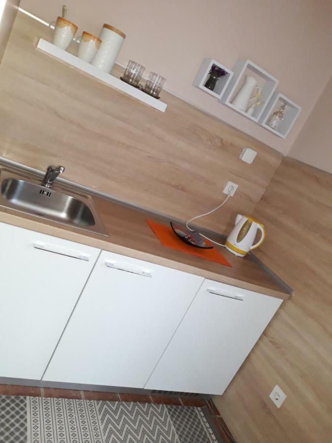 Apartmani Rale Rooms Lukavica Extérieur photo
