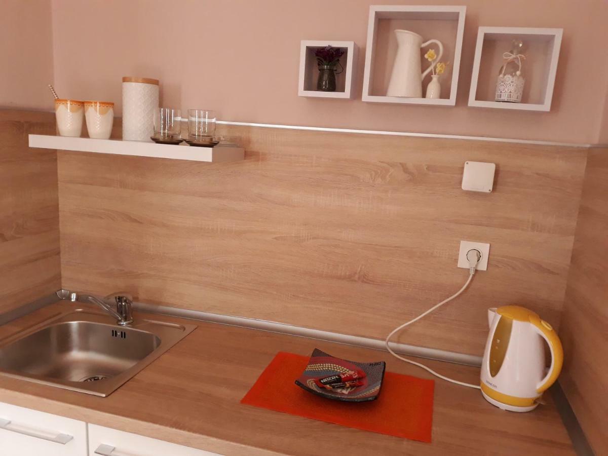 Apartmani Rale Rooms Lukavica Extérieur photo